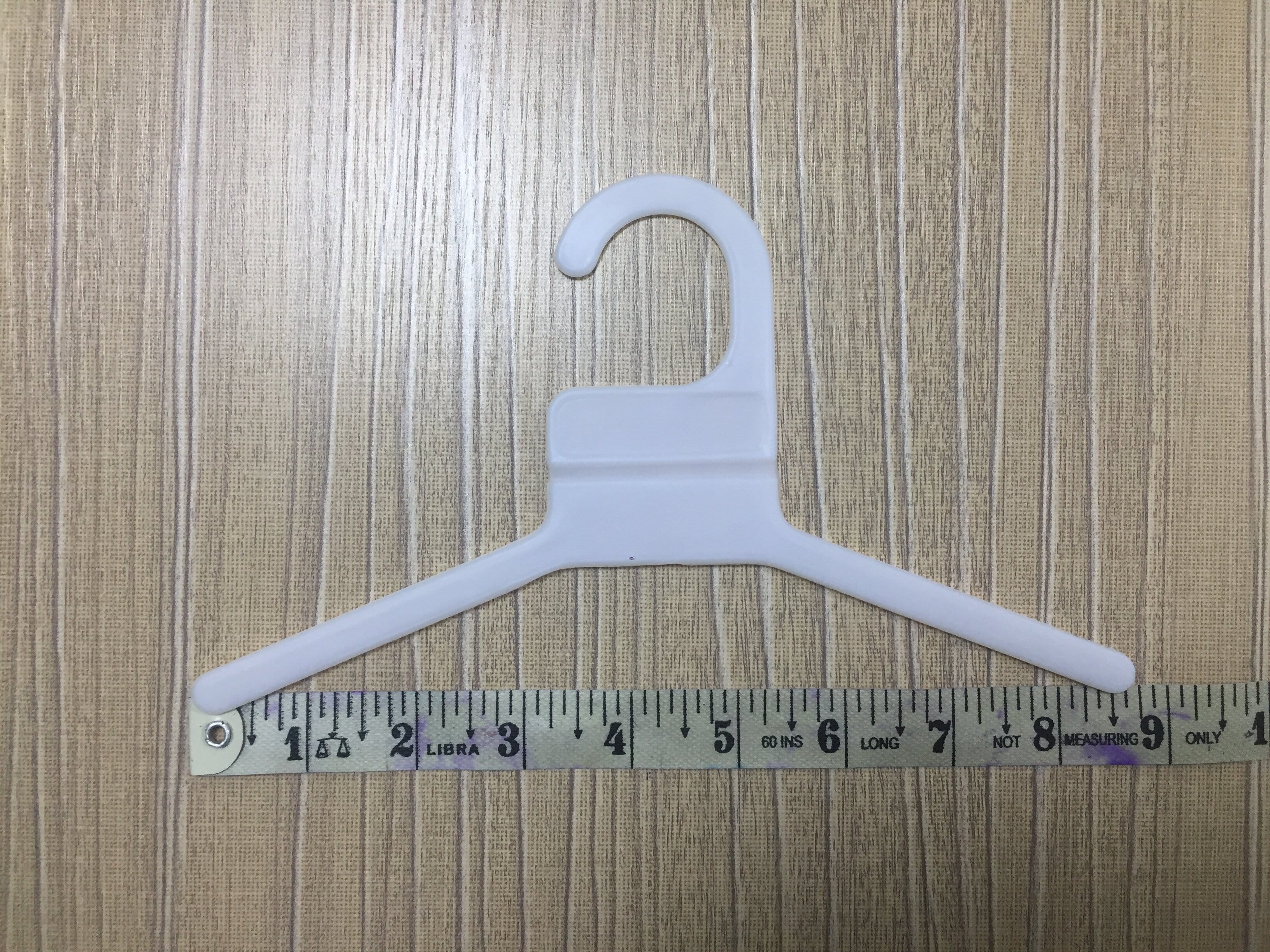 plastic-sleeping-bag-shirt-t-shirt-hangers-manufacturers-and-suppliers-in-india